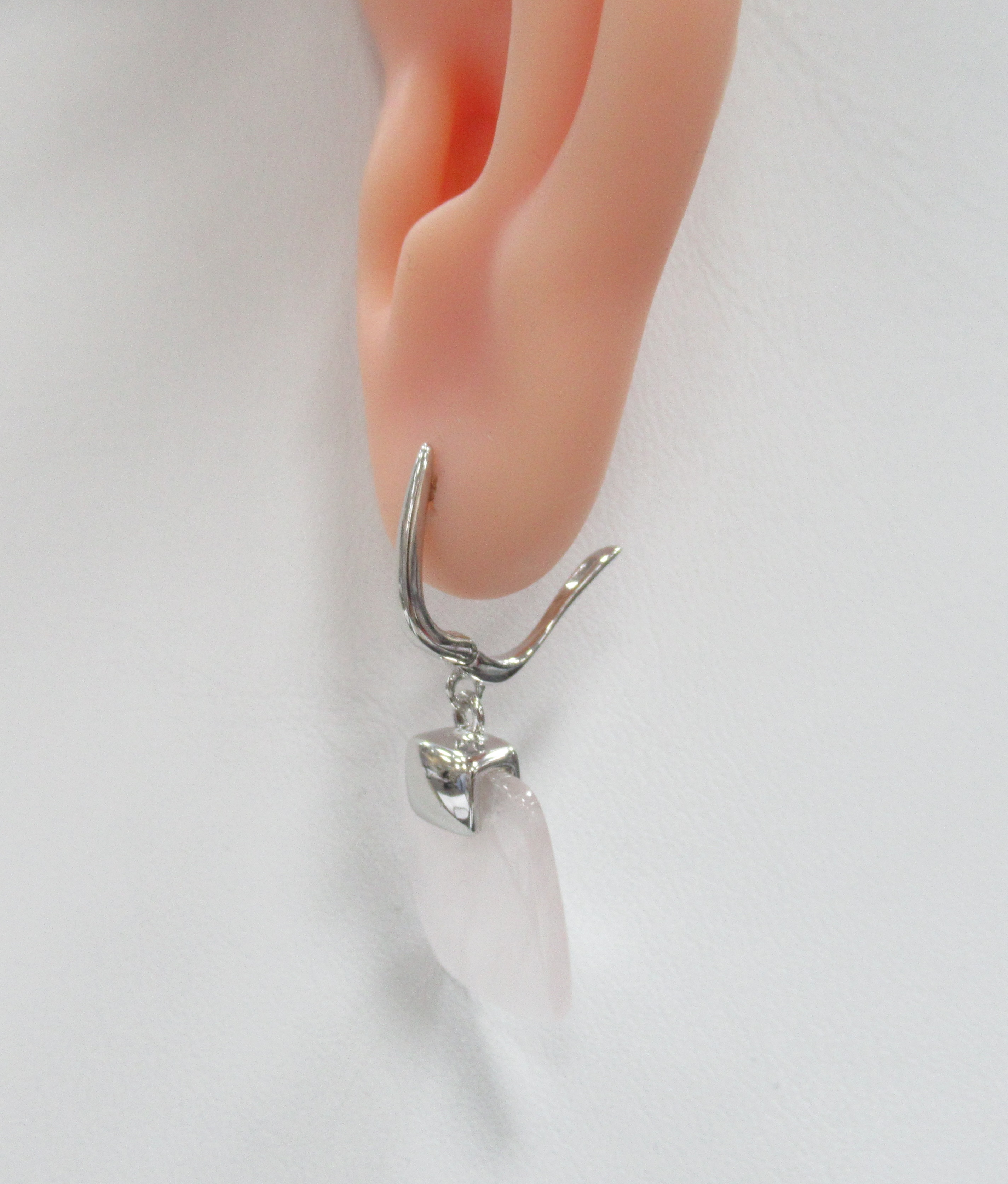 Серебряные серьги с кварцем